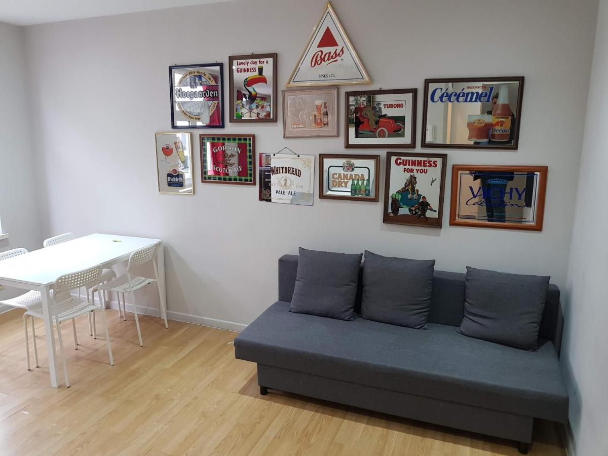 Central Yellow Apartment — Foto’s 1